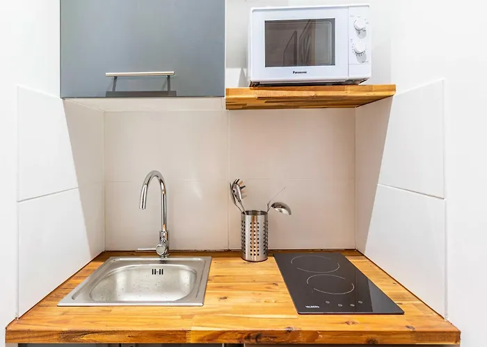 Cosy 2p Quai De Jemmapes * Paris